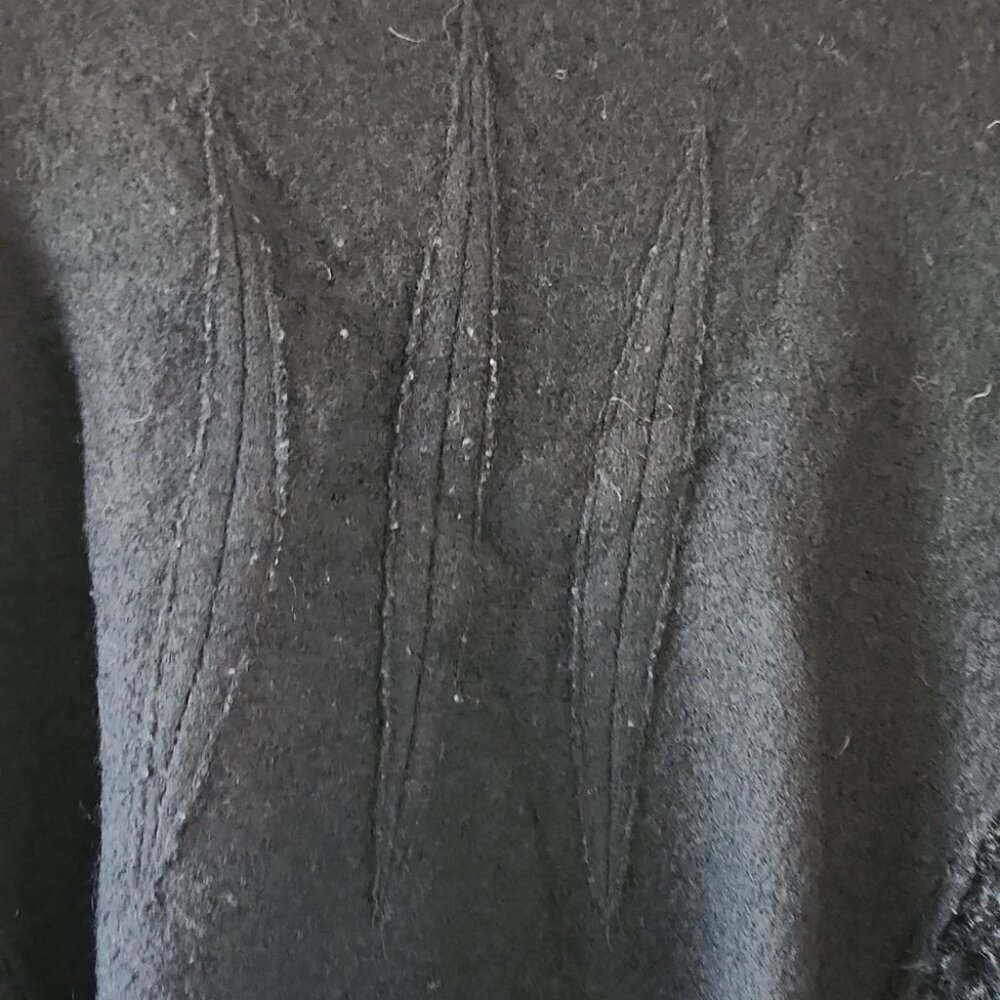 ANTHRO | SLEEPING ON SNOW Tavan Black Vest Cardigan Sweater Fuzzy Shag Sz Medium - Picture 6 of 9